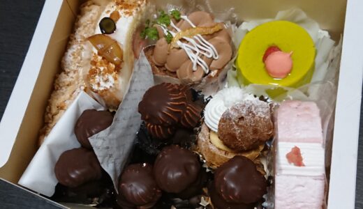 オザワ洋菓子店のイチゴシャンデとケーキ